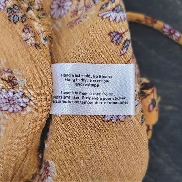 Monk & Lou saffron yellow floral print button front ruffle crop tank - Picture 7 of 10